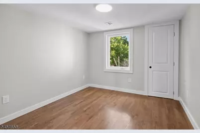 125 Park Ave, Newark, NJ 07104 - Photo 29