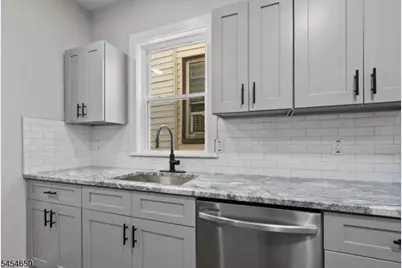 125 Park Ave, Newark, NJ 07104 - Photo 11