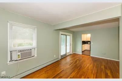 20 Byron Pl, Sparta Township, NJ 07871 - Photo 9
