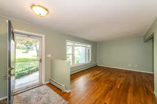 20 Byron Pl, Sparta Township, NJ 07871 - Photo 3