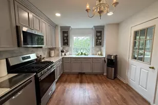 386 Waterview Rd, Bridgewater, NJ 08807 - Photo 3