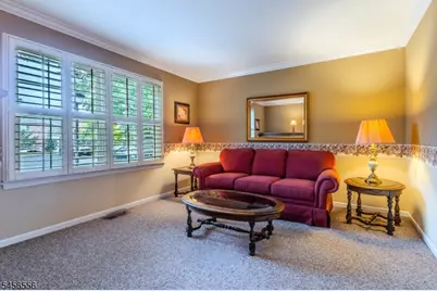 133 Town Center Dr, Warren Township, NJ 07059 - Photo 3
