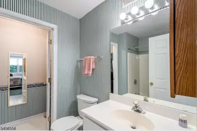 133 Town Center Dr, Warren Township, NJ 07059 - Photo 13