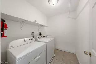 223 Pleasant Run Rd, Readington, NJ 08853 - Photo 17