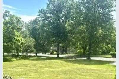 42 Copper Penny Rd, Raritan Township, NJ 08822 - Photo 35