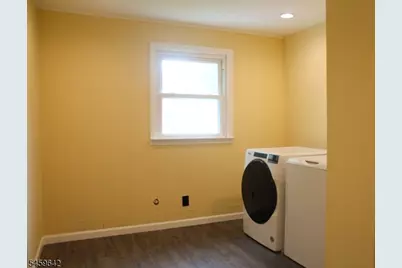 137 Centerton Dr, Parsippany, NJ 07054 - Photo 11