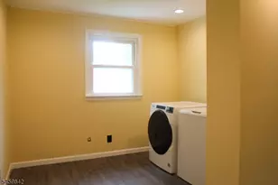 137 Centerton Dr, Parsippany, NJ 07054 - Photo 11
