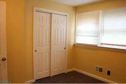 137 Centerton Dr, Parsippany, NJ 07054 - Photo 13