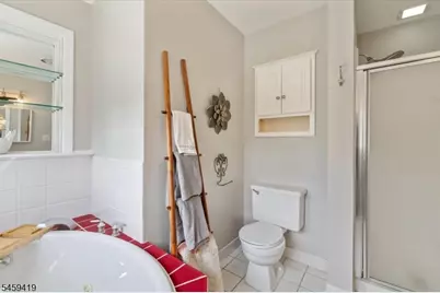 30 Laurel Dr, Wayne, NJ 07470 - Photo 11