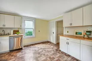 509 Farview St, Ridgewood, NJ 07450 - Photo 9