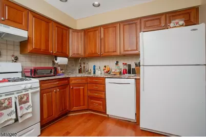 63 Averell Dr, Parsippany, NJ 07950 - Photo 5