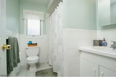 63 Averell Dr, Parsippany, NJ 07950 - Photo 13