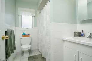 63 Averell Dr, Parsippany, NJ 07950 - Photo 13