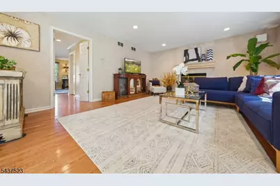 22 Trails End Ct, Westfield, NJ 07090 - Photo 13