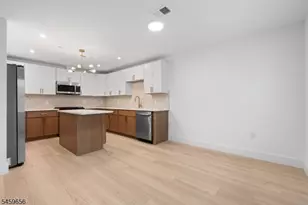 645 S 10th St Unit, Newark, NJ 07108 - Photo 7
