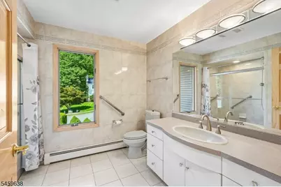 19 Brook Hollow Ct, Hawthorne, NJ 07506 - Photo 21