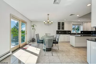 19 Brook Hollow Ct, Hawthorne, NJ 07506 - Photo 15