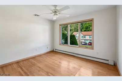 19 Brook Hollow Ct, Hawthorne, NJ 07506 - Photo 19
