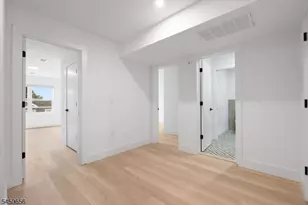 645 S 10th St Unit, Newark, NJ 07108 - Photo 3