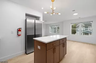 645 S 10th St Unit, Newark, NJ 07108 - Photo 7