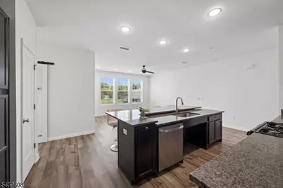 82 Depot Way, Dunellen, NJ 08812 - Photo 11