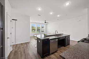 82 Depot Wy, Dunellen, NJ 08812 - Photo 11