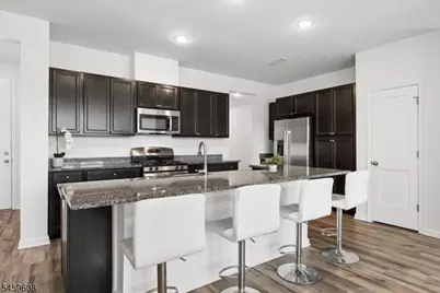 82 Depot Way, Dunellen, NJ 08812 - Photo 7
