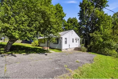 24 Jordan Ter, Dover, NJ 07801 - Photo 3