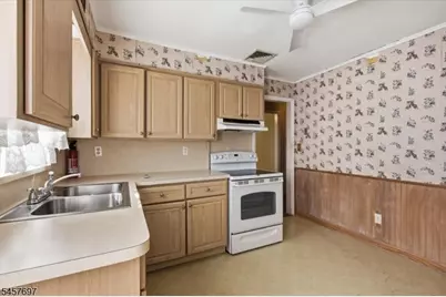 24 Jordan Ter, Dover, NJ 07801 - Photo 15
