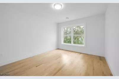 1880 Long Ter, Union Township, NJ 07083 - Photo 27