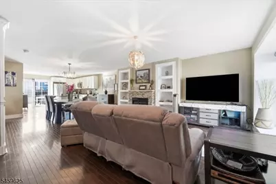 247 Mount Pleasant Ave, Newark, NJ 07104 - Photo 5