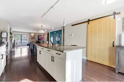 247 Mount Pleasant Ave, Newark, NJ 07104 - Photo 13