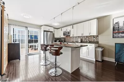 247 Mount Pleasant Ave, Newark, NJ 07104 - Photo 9