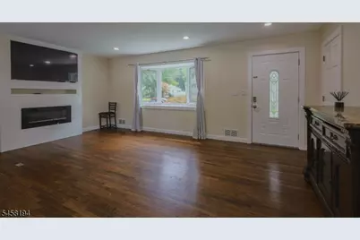 22 Bryant Dr, Livingston, NJ 07039 - Photo 15