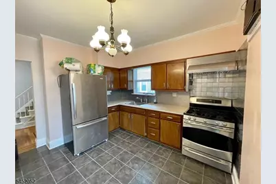 182 2nd St #2, Clifton, NJ 07011 - Photo 3