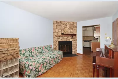 25 Tisbury Ct, Scotch Plains Township, NJ 07076 - Photo 17
