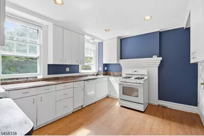 126 Wildwood Ave, Montclair, NJ 07043 - Photo 7