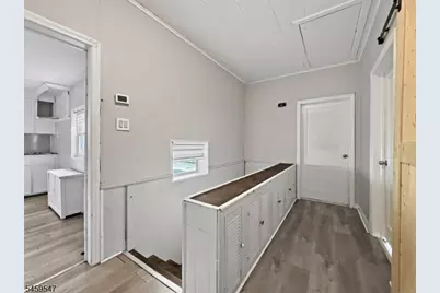 733 Schuyler Ave, Lyndhurst Township, NJ 07071 - Photo 19
