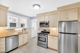 384 Catherine St, Somerville, NJ 08876 - Photo 13