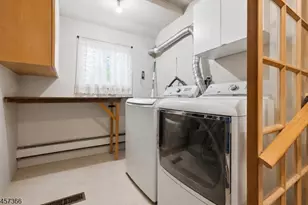41 Laurel Ave, West Orange Township, NJ 07052 - Photo 27