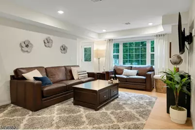27 Big Piece Rd, Fairfield, NJ 07004 - Photo 19