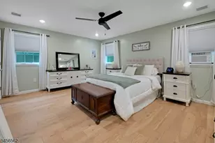 27 Big Piece Rd, Fairfield, NJ 07004 - Photo 15