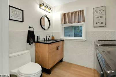 27 Big Piece Rd, Fairfield, NJ 07004 - Photo 29