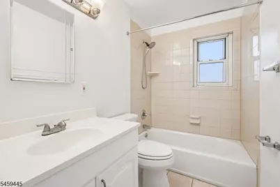 61 Knox Ter #1A, Wayne, NJ 07470 - Photo 11