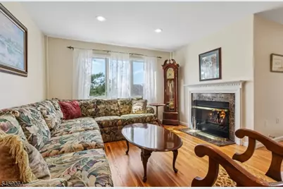 411 Heights Dr, Haledon, NJ 07508 - Photo 5
