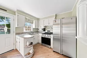 17 Middle Ave, Summit, NJ 07901 - Photo 9