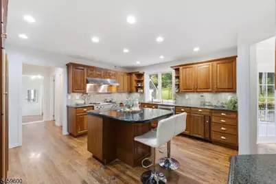 6 Fawn Ridge Rd, Clinton Township, NJ 08833 - Photo 17