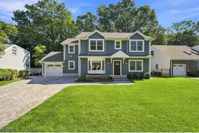 122 Spruce St, Midland Park, NJ 07432 - Photo 1