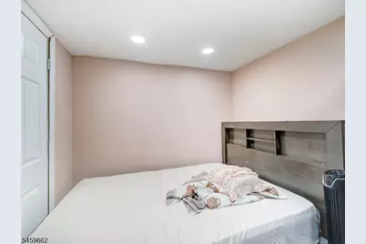 18 Shanley Ave, Newark, NJ 07108 - Photo 27