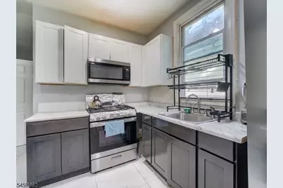 18 Shanley Ave, Newark, NJ 07108 - Photo 11